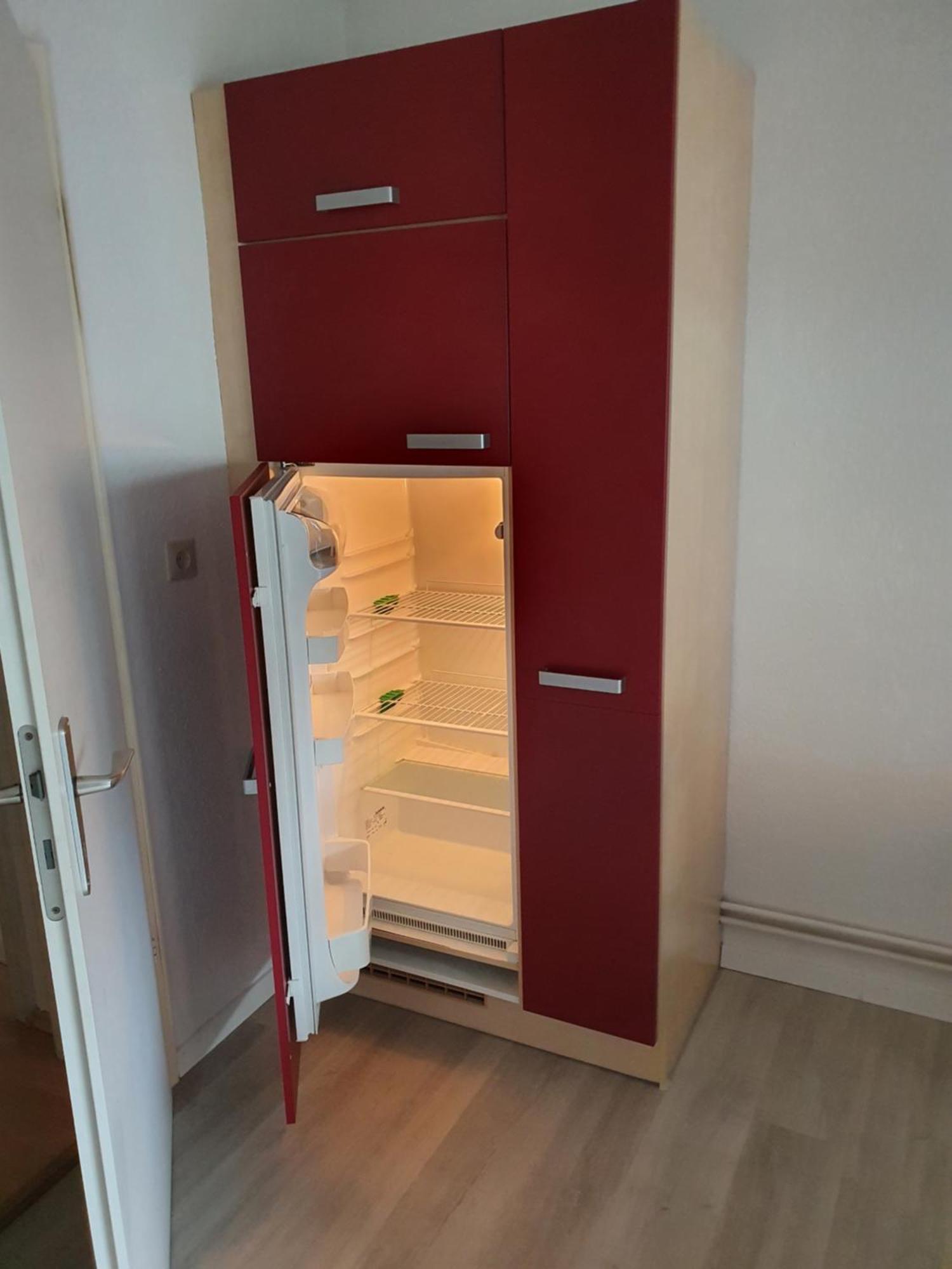 Moments Apartment Rust Rum bild
